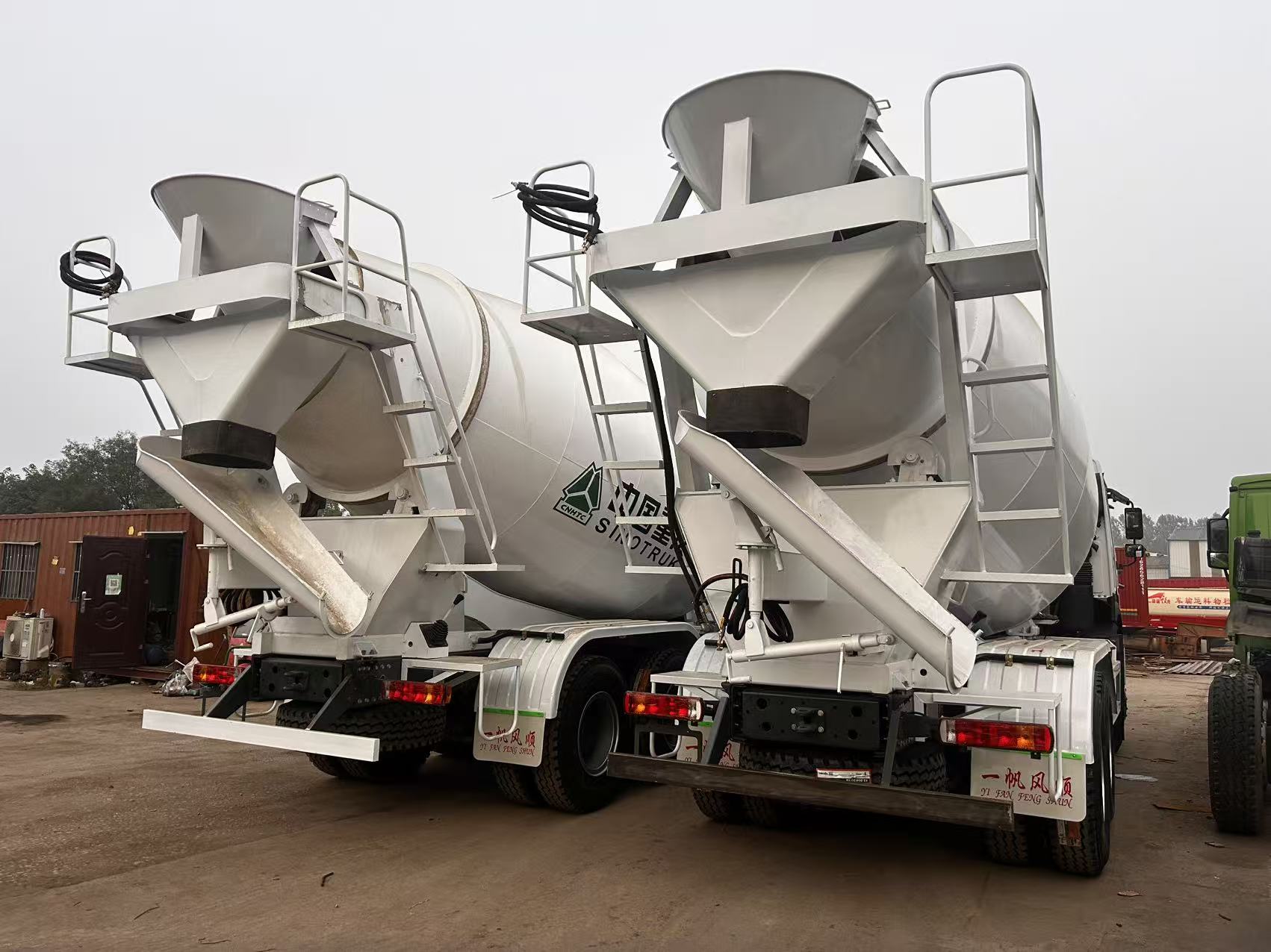 HOWO 371 6×4 12m³ Concrete Mixer Truck